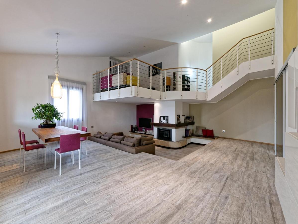 Nifty Intera Villa Con Piscina Relax, Idromassaggio E Sauna Muscletto Eksteriør billede
